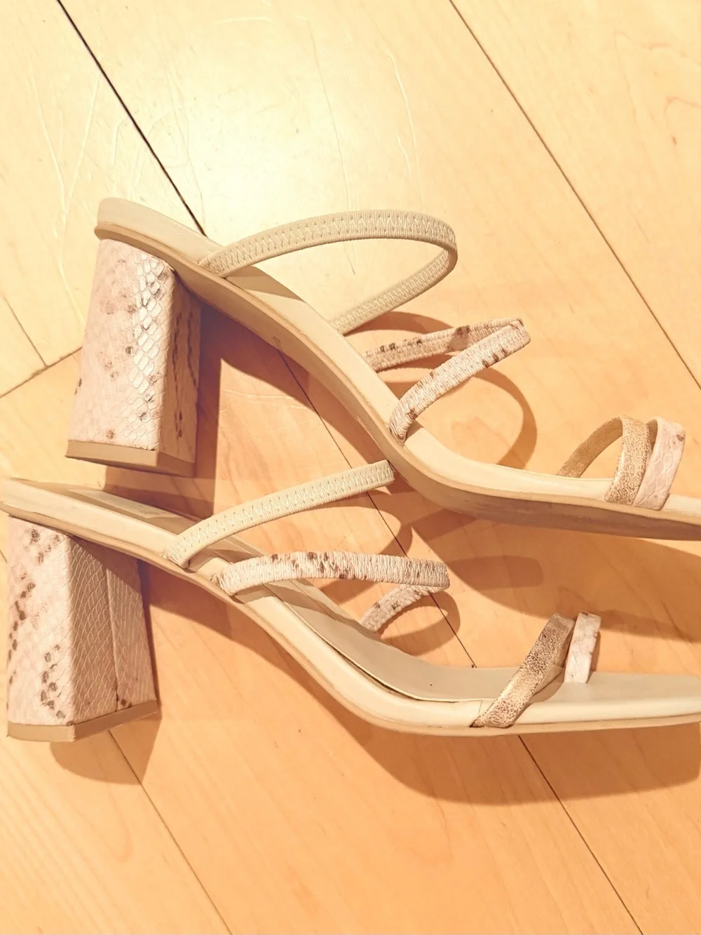 Dolce Vita Prisma- Strappy Metallic Cream Block Heel Sandals - 8
